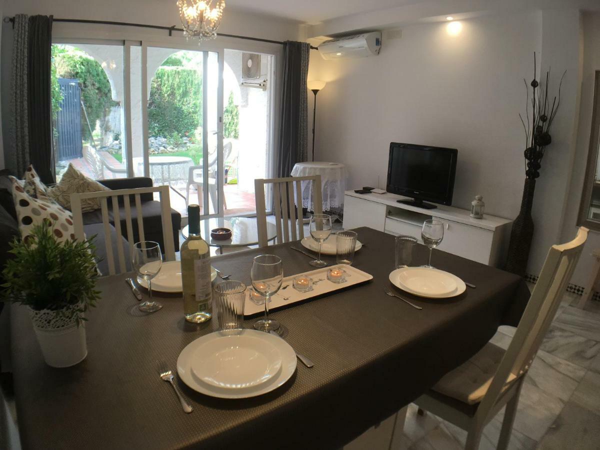 Rio Marina Apartment Nerja Luaran gambar